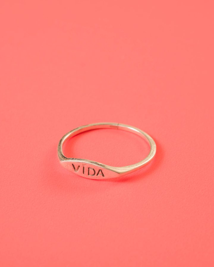 anillo en plata de ley vida