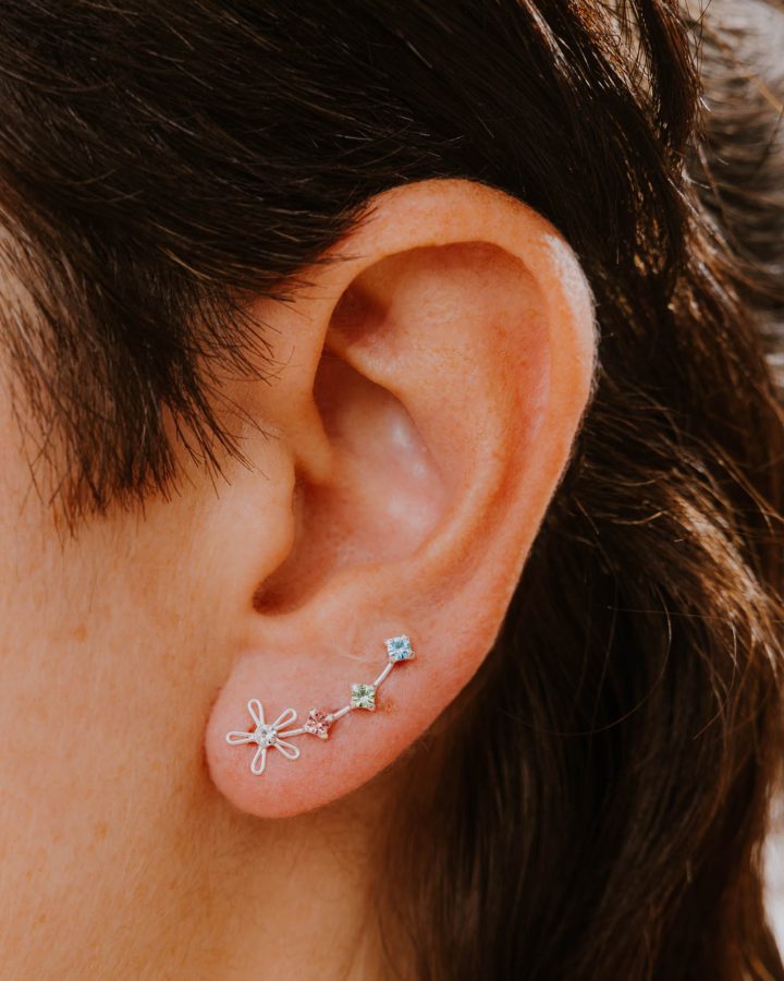 pendiente plata de ley trepadora hoja circonita colores