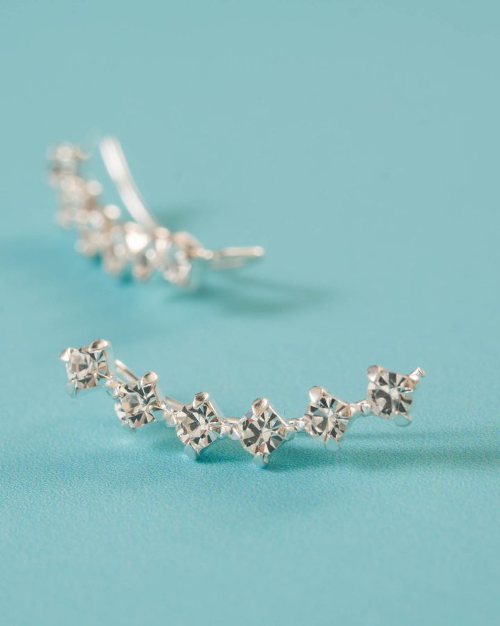 pendiente trepadora en plata de ley corte diamante